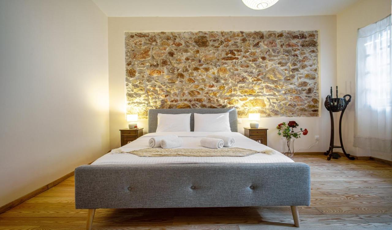 Luxurious Villa At Mets Athens Exterior photo